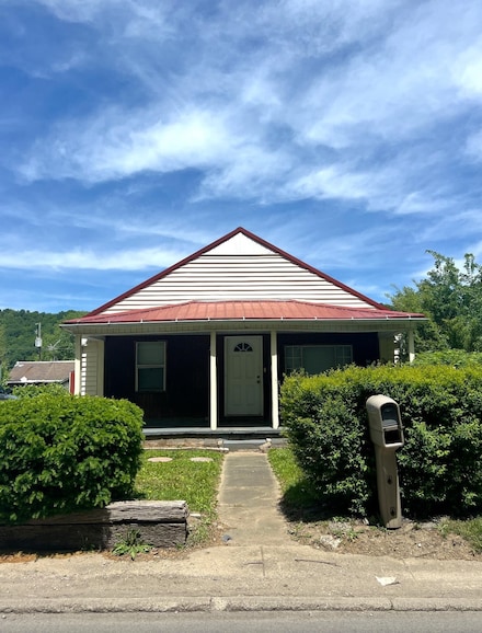 3650 Riverside Dr, Huntington, WV 25705