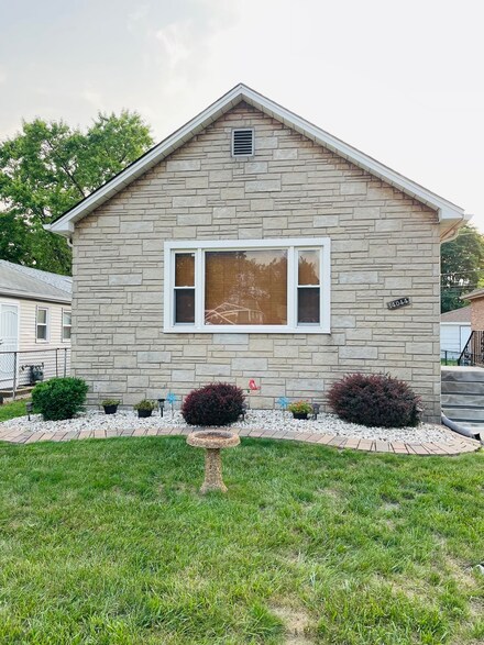 14044 S Saginaw Ave, Chicago, IL 60633