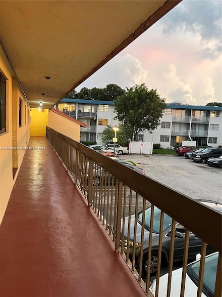 8875 Fontainebleau Blvd Unit 203, Miami, FL 33172
