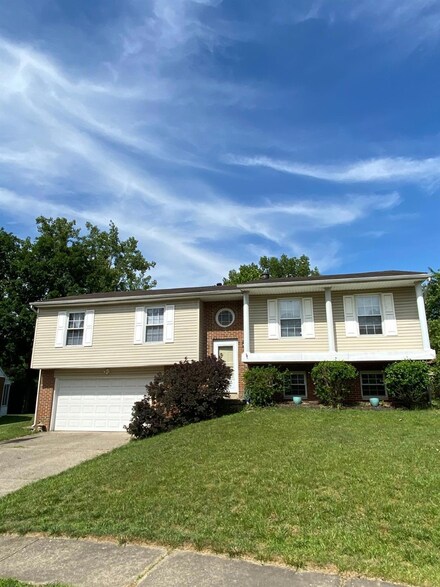 912 Vancouver St, Middletown, OH 45044