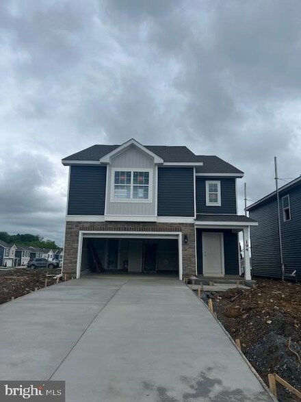 172 Hamstead Dr, Stephens City, VA 22655
