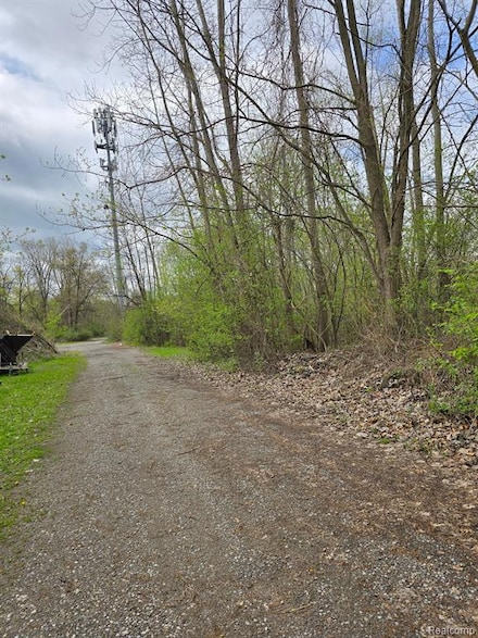 9885 Cedar Island Rd, White Lake, MI 48386