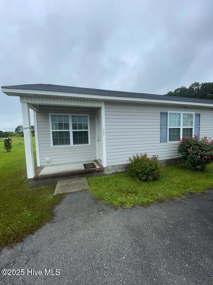 206 Angus Ln, Richlands, NC 28574