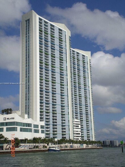 335 S Biscayne Blvd Unit 2908, Miami, FL 33131