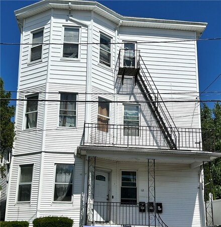 12 Crown St, Providence, RI 02909