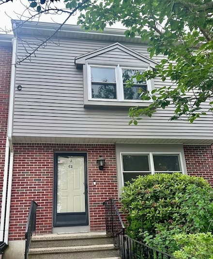 560 Bedford St Unit C2, Abington, MA 02351