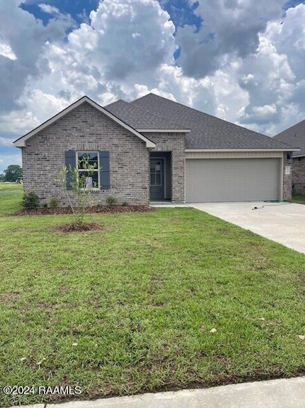 1711 Saddle Back Ridge, New Iberia, LA 70560