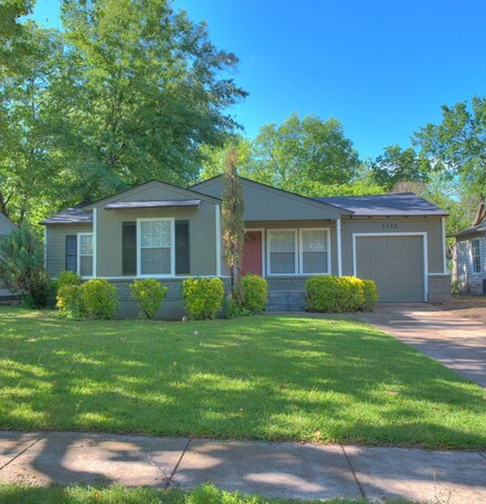 1212 Marshalldale Dr, Arlington, TX 76013