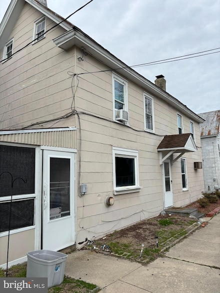 27 W David St, Frederica, DE 19946
