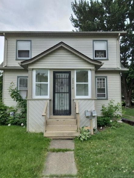 23510 Buckingham St, Clinton Township, MI 48036