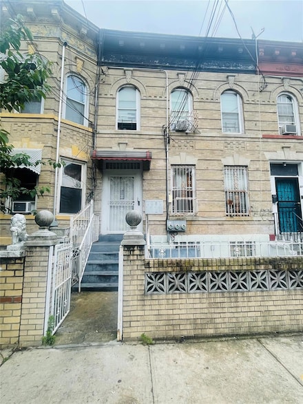 369 Berriman St, Brooklyn, NY 11208
