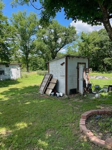 20000 285, Hermitage, MO 65668