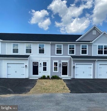 8133 Lenker Dr, West Hanover Township, PA 17112