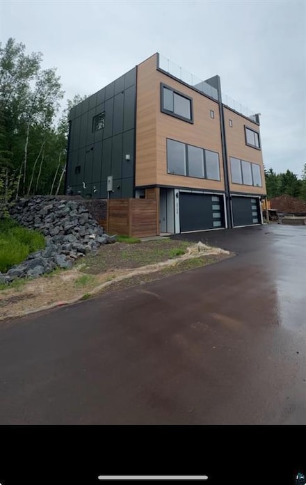 3733 London Rd Unit 15, Duluth, MN 55804