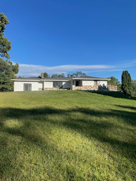 717 Bath Mills Rd, Albion, MI 49224