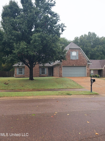 7655 Delta Lakes Blvd, Walls, MS 38680