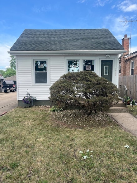 13709 S School St, Riverdale, IL 60827