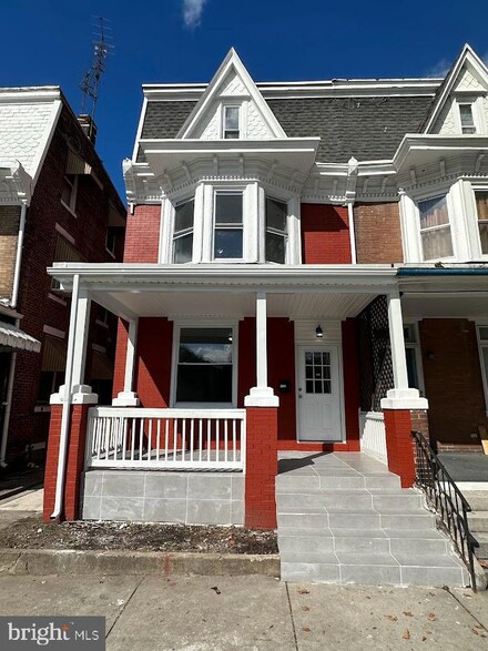 1352 State St, Harrisburg, PA 17103