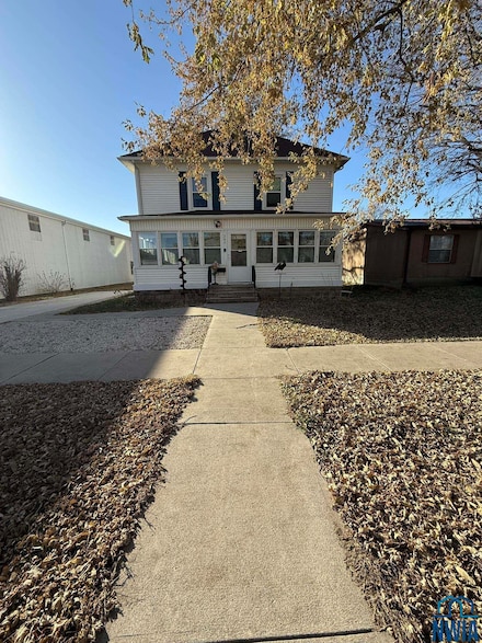 205 Pearl St, Aurelia, IA 51005