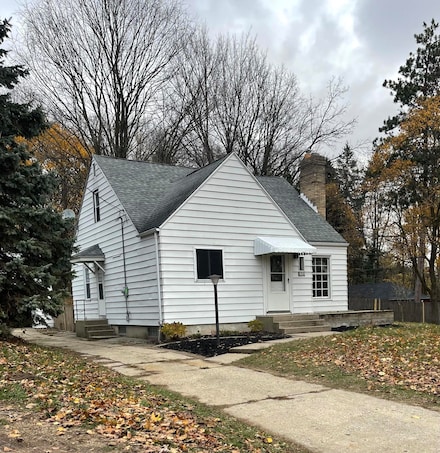 1035 Cogswell St NW, Grand Rapids, MI 49544