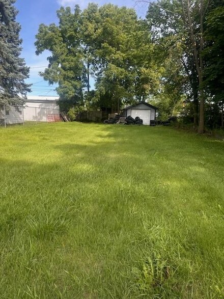 1416 Woodman Rd, Janesville, WI 53545