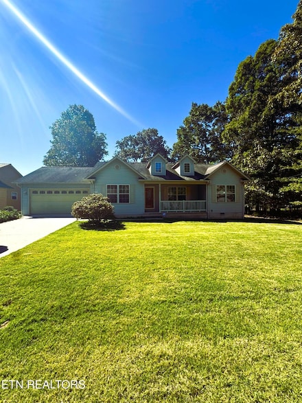 1020 Iroquois Ln, Crossville, TN 38572