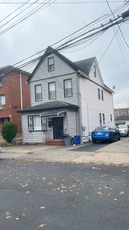 61-38 167th St, Flushing, NY 11365