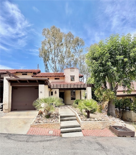 35 Cabrillo Dr, Avalon, CA 90704