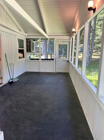 4932 Pine Ridge Dr W, Bushkill, PA 18324