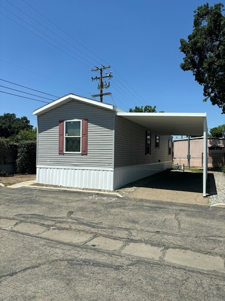 820 S Chinowth St Unit 70, Visalia, CA 93277