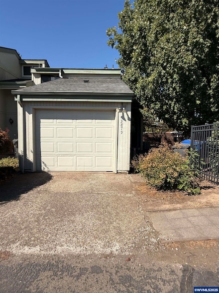 3879 Auburn Rd NE, Salem, OR 97301