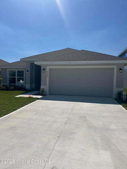 2482 Carrick St, Palm Bay, FL 32907