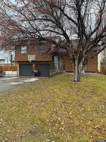 416 Independence Cir, Rock Springs, WY 82901