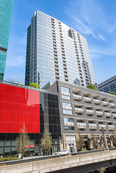 240 E Illinois St Unit 2202, Chicago, IL 60611