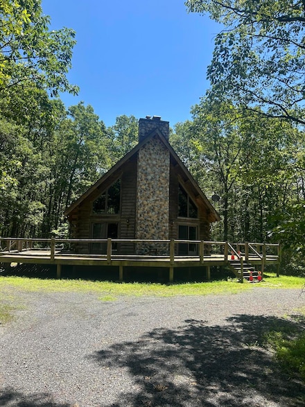 622 Poplar Creek Rd, Effort, PA 18330