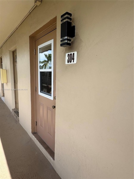 3430 NW 52nd Ave Unit 304, Lauderdale Lakes, FL 33319