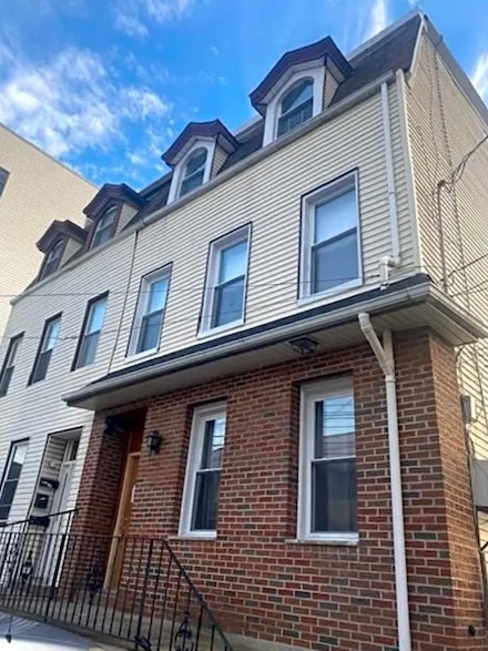 151 Culver Ave Unit 2, Jersey City, NJ 07305