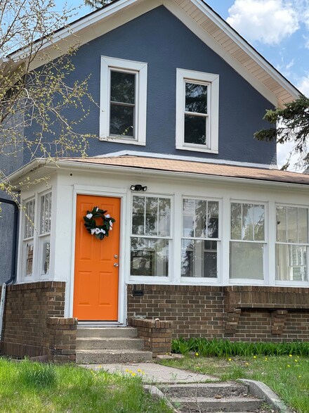 3049 22nd Ave S, Minneapolis, MN 55407