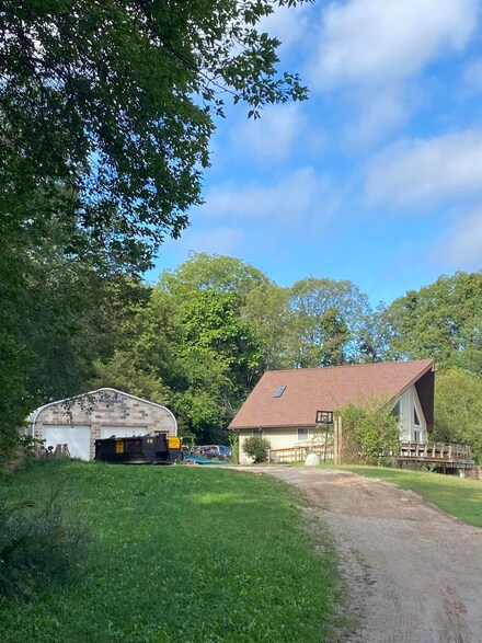 11520 Mount Zion Rd, Marcellus, MI 49067
