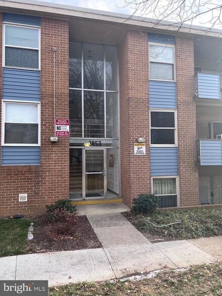 3853 Saint Barnabas Rd Unit T104, Suitland, MD 20746