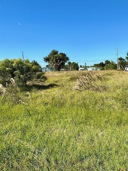 1610 Faust Dr, Englewood, FL 34224