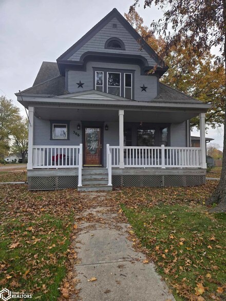 306 N Oak St, Richland, IA 52585