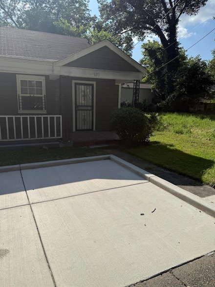 635 Prescott Rd, Memphis, TN 38118