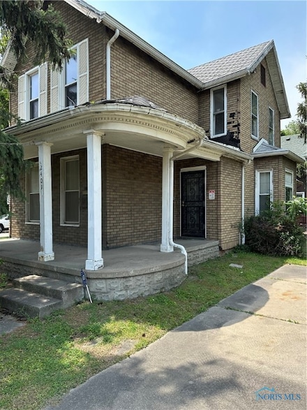 2401 N Summit St, Toledo, OH 43611