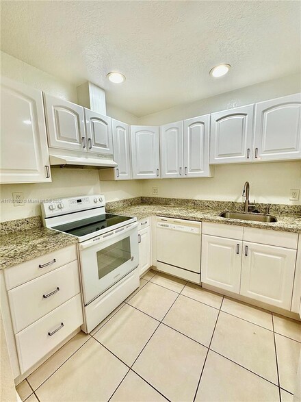 1220 SW 4th St Unit 1, Fort Lauderdale, FL 33312
