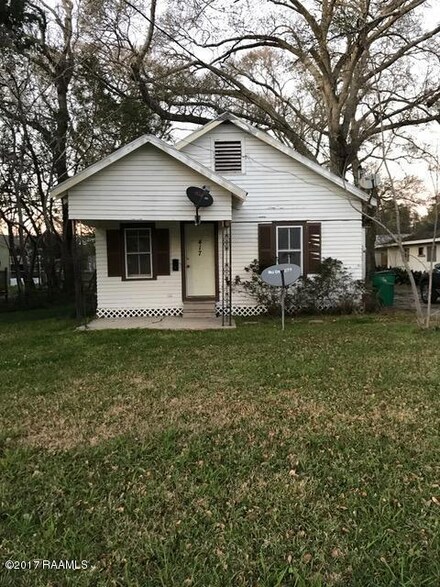 417 E Cedar St, Crowley, LA 70526