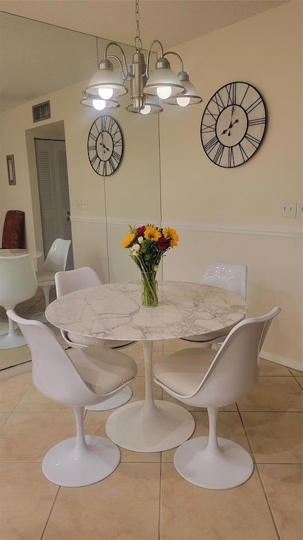 1252 Club Dr W Unit D, Delray Beach, FL 33445