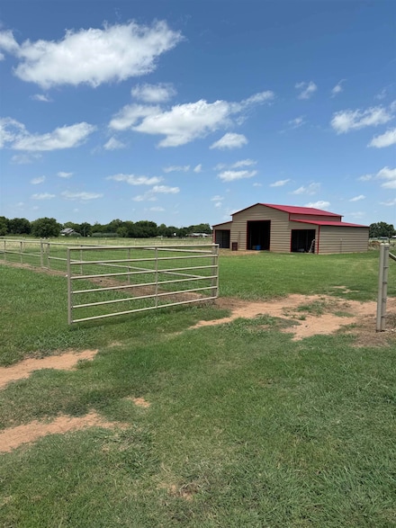 702 E Park Ave, Waurika, OK 73573