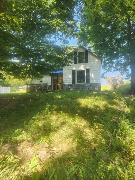 16710 18b Rd, Culver, IN 46511