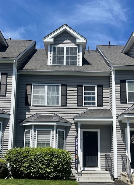 7 Sprucewood Ln Unit 74, Worcester, MA 01606
